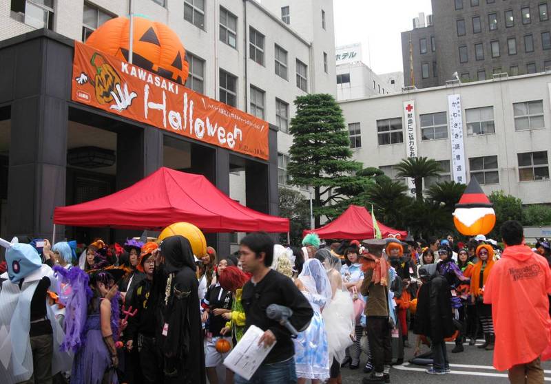 kawasaki halloween parade desfile