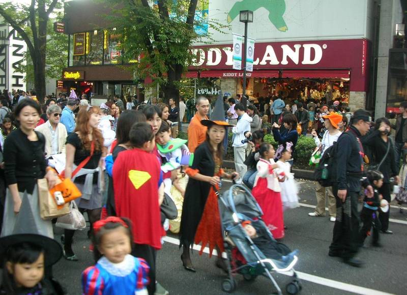 omotesando halloween parade desfile