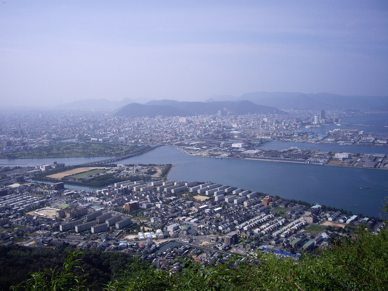 vista de takamatsu desde yashima